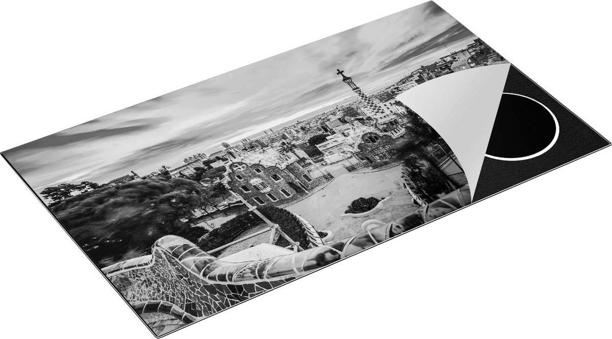 Chefcare Inductie Beschermer Park Güell Uitzicht op Barcelona - Zwart Wit - 91,2x52 cm - Afdekplaat Inductie - Kookplaat Beschermer - Inductie Mat