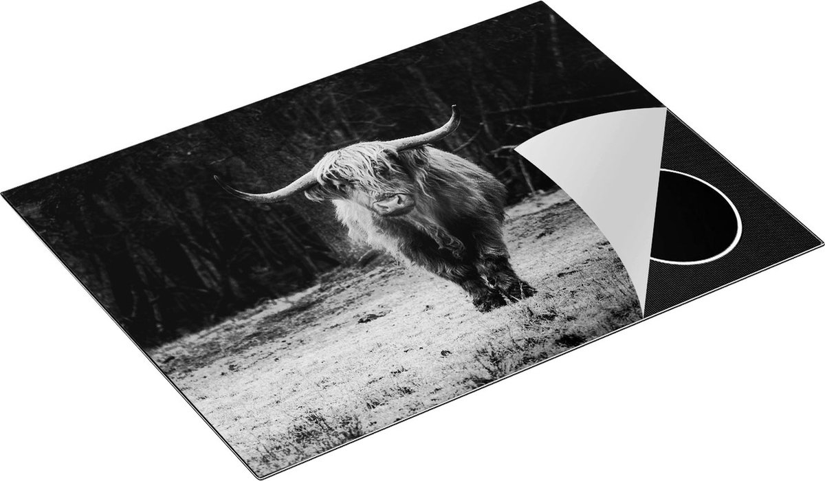Chefcare Inductie Beschermer Schotse Hooglander bij het Bos - Zwart Wit - 70x50 cm - Afdekplaat Inductie - Kookplaat Beschermer - Inductie Mat