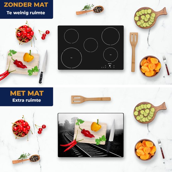 Chefcare Inductie Beschermer Spoorweg Rails tijdens de Herfst met Mist - Zwart Wit - 75x50 cm - Afdekplaat Inductie - Kookplaat Beschermer - Inductie Mat