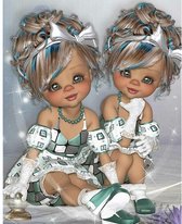 TOPMO- Sweet Dolls - 40 x 50 CM - Diamond painting pakket - HQ Diamond Painting - VOLLEDIG dekkend - Diamant Schilderen - voor Volwassenen – ROND