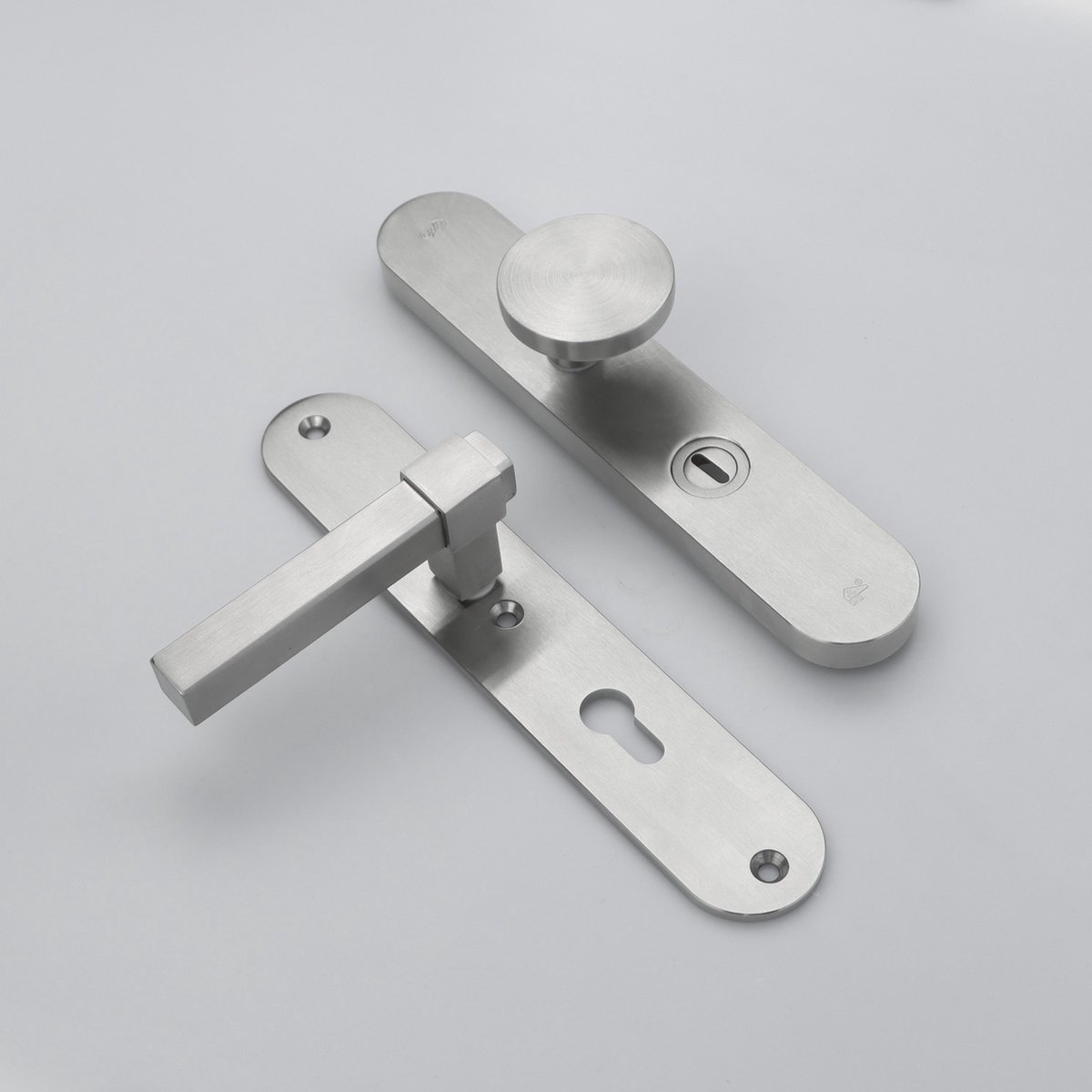 MASSIEF RVS Tzunali Deurbeslag. Model MINHO SKG*** BREED T=15/5 VKTB (kerntrek) PC72 BUITEN KNOP TORRES VK; BINNEN KRUK WENEN