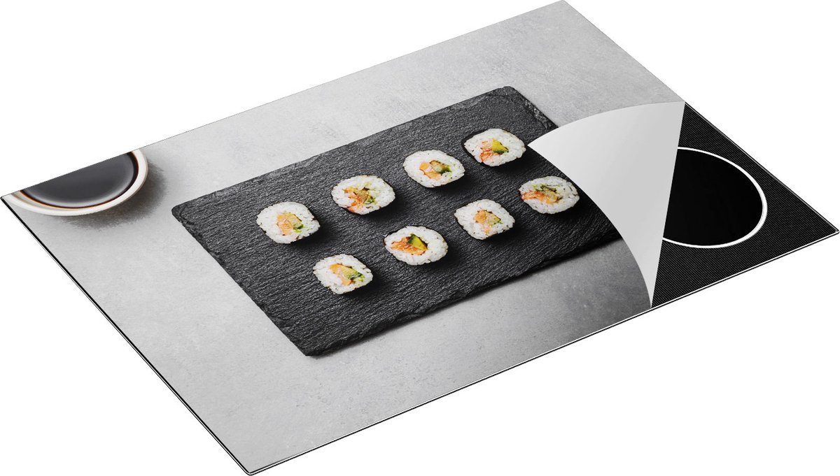 Chefcare Inductie Beschermer Sushi Rolls op een Grijze Achtergrond - 77x51 cm - Afdekplaat Inductie - Kookplaat Beschermer - Inductie Mat