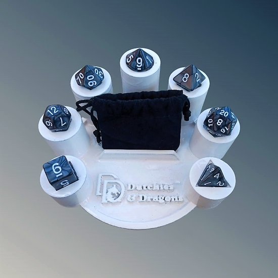 Afbeelding van het spel D&D dice set - DnD dobbelstenen set Zwart- Dungeons and Dragons dobbelstenen Inclusief velvet bewaarzakje - Polydice
