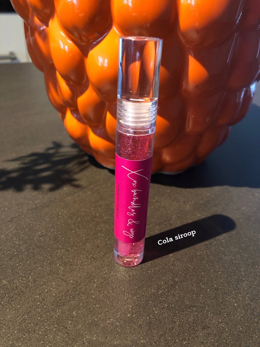 Lipgloss luminizer plump / Roze cola siroop glitter / Fenty beauty / New brand