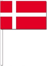 10 zwaaivlaggetjes Denemarken 12 x 24 cm