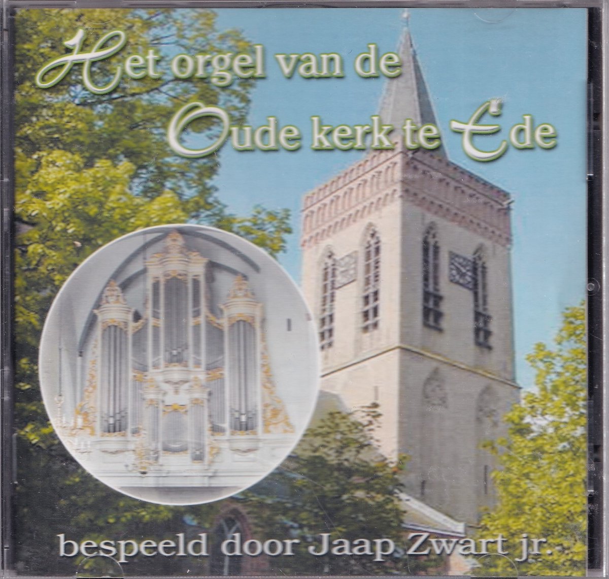Jaap Zwart jr.bespeelt het orgel van de Oude Kerk te Ede