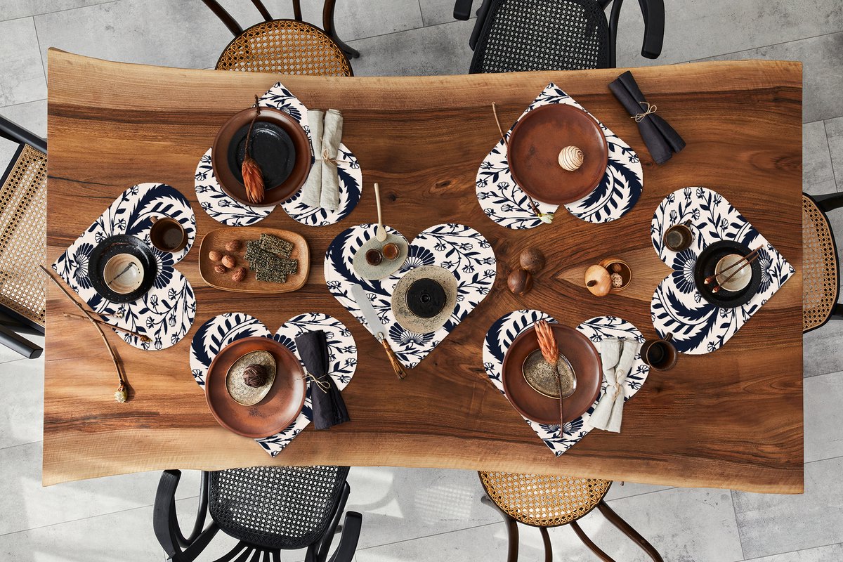 Onderleggers - Placemats - Placemats hartje - Patroon - Bloem - Zwart - 8 stuks