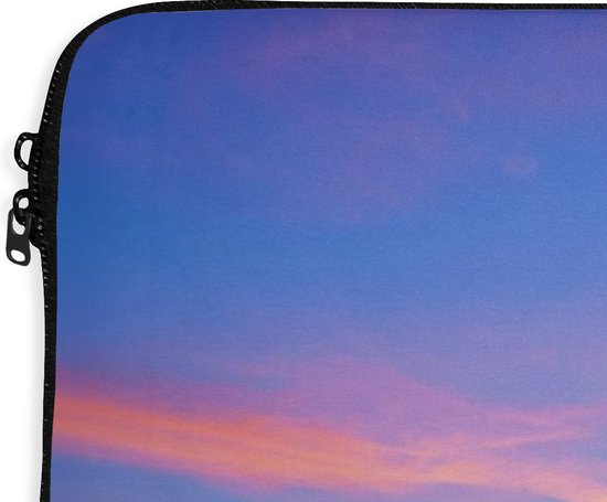 Laptophoes 17 inch - Stro - Zon - Lucht - Landschap - Laptop sleeve - Binnenmaat 41x28 cm - Zwarte achterkant