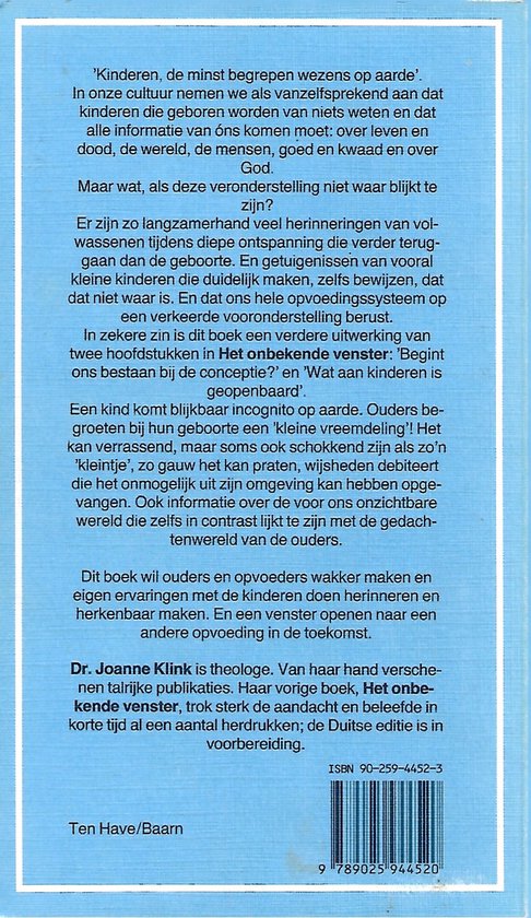 Boekcover met blauwe achtergrond, tekstblokken en ISBN-nummer.