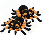 2x stuks pluche oranje met zwarte spin knuffel 13 cm - Spinnen insecten knuffels - Speelgoed voor kinderen