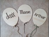 Gepersonaliseerd Kraamcadeau naam ballon van hout - Persoonlijke cadeau - Geboorte kado - Leuk op babykamer of kinderkamer