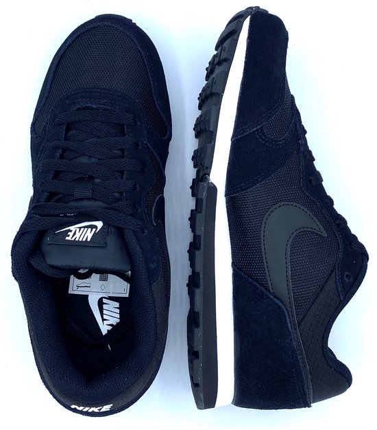 Nike MD Runner 2- Sneakers Dames- Maat 37.5 | bol