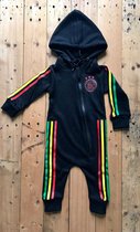 Speciale Editie Baby Jogging Overall Anorak Boxpakje AJAX 3de tenue Tracksuit | Bob Marley 3 little Birds | met duurzaam rits | in mooie cadeaudoos | Kraamcadeau Ajax fan | maat L- EU80