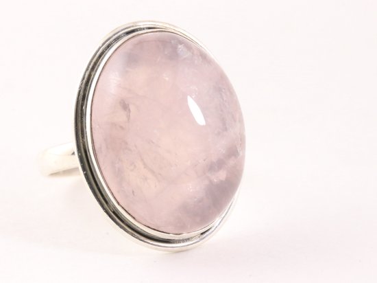 Ovale zilveren ring met rozenkwarts - maat 17.5