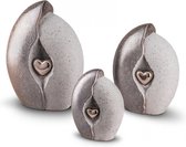 Keramiek urn grijs met hart in zilver KU017