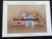 Anne Geddes - 57723 - puzzel / puzzle / legpuzzel – Blatz – Drie slapende baby's in berenpak – 900 stuks