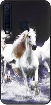 ADEL Siliconen Back Cover Softcase Hoesje Geschikt voor Samsung Galaxy A9 (2018) - Paarden Wit