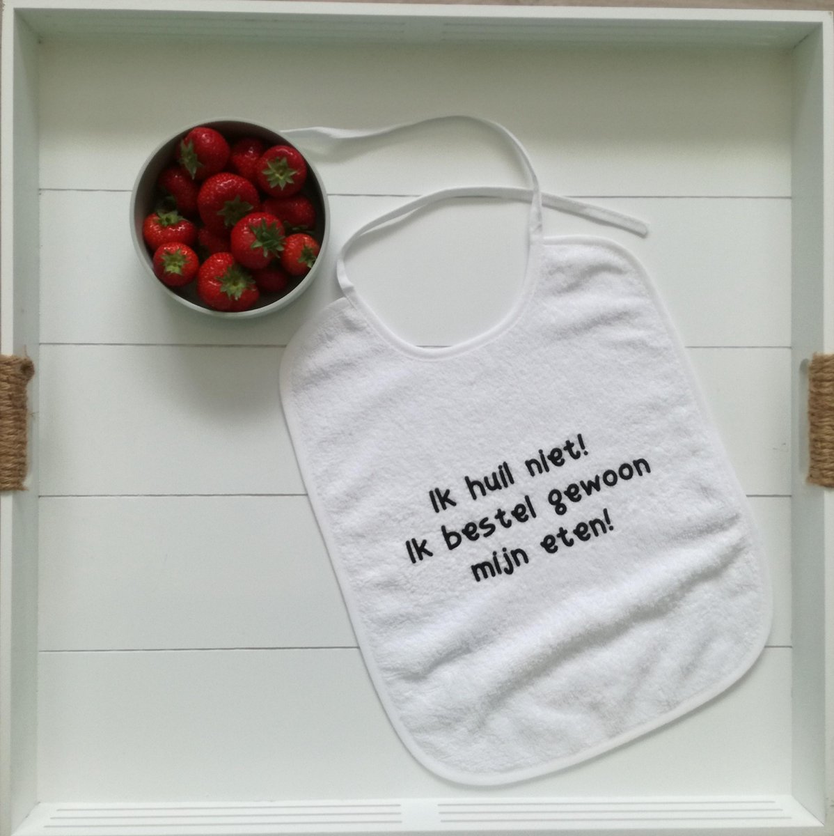 Goedkoopste Slabbetje Ik huil niet! Ik bestel gewoon mijn eten! Wit/zwart
