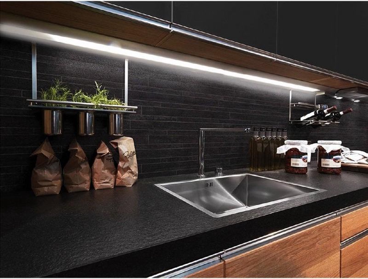 meester Naar Oxideren LED keuken / kast verlichting - koppelbaar - Complete set | bol.com