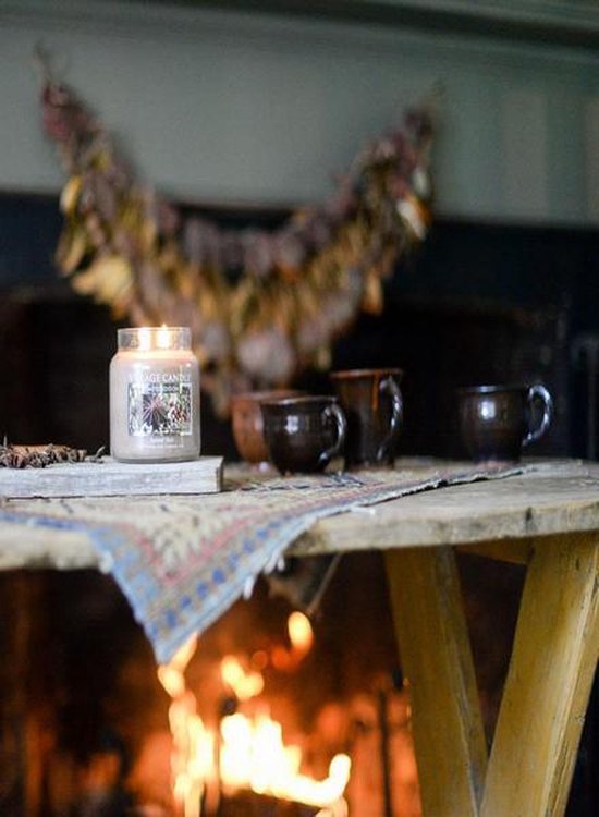 Village Candle Medium Jar Geurkaars - Spiced Noir - village candle