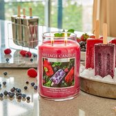 Village Candle Large Jar Geurkaars - Wild Berry Freeze