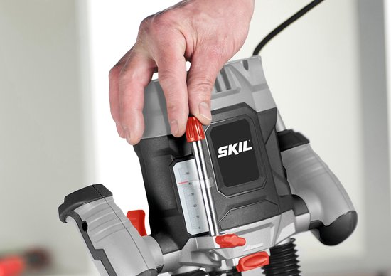 Skil Tafelsirkelzaag / Tafelzaag 1340Aa Met Onderstel - 254 Mm 2000W Aanbieding bij GAMMA