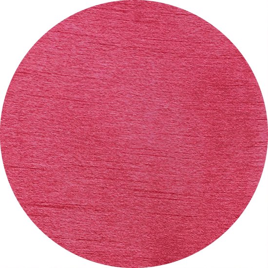 Cirkel van rood, crêpe-achtig textiel met fijne horizontale ribbels.