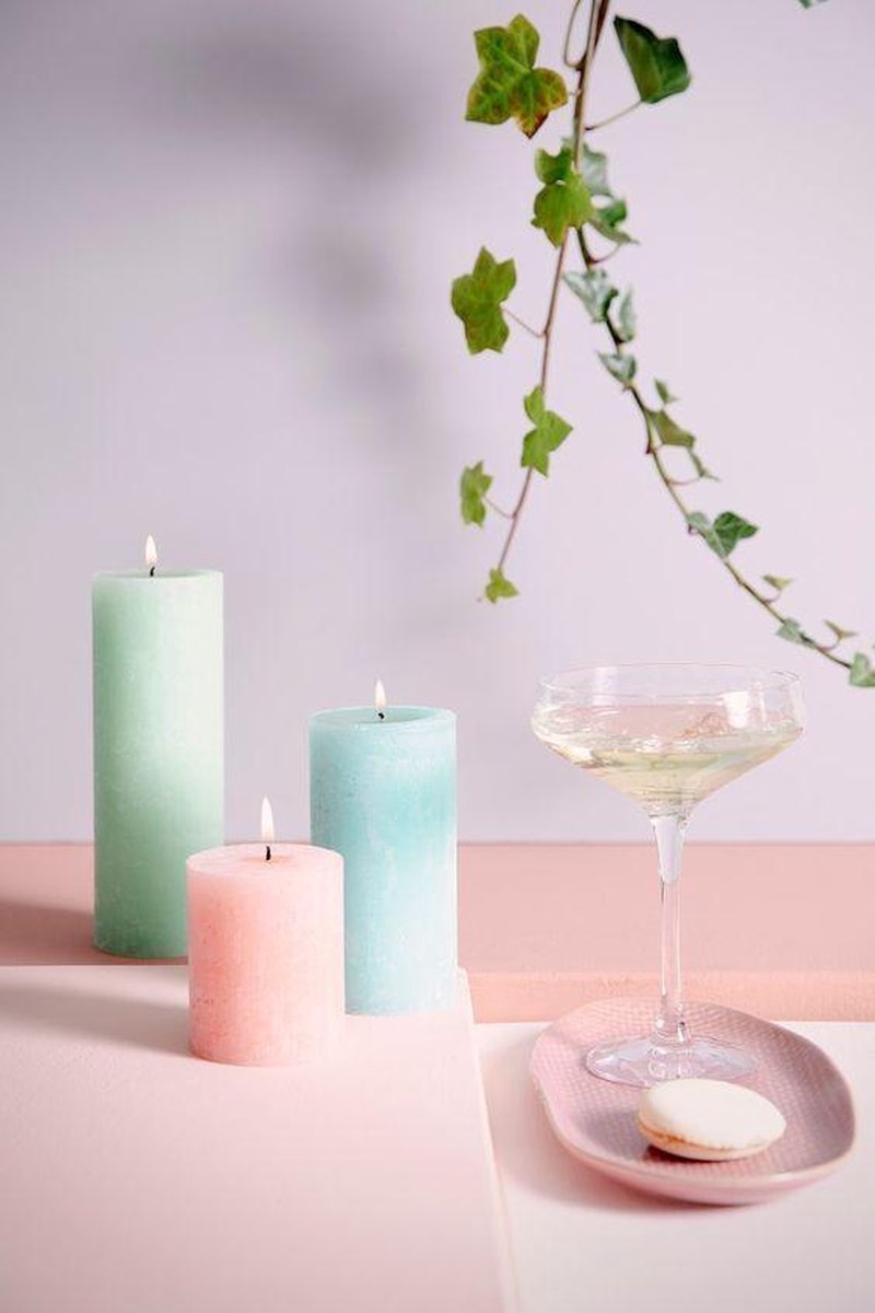 Bolsius Bio Kaars - Bolsius Rustiek Stompkaars - Divine Earth Water - 130/68mm Groen