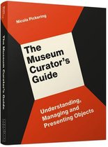 Museum Curators Guide Understanding