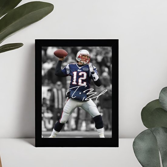 Tom Brady Ingelijste Handtekening – 15 x 10cm In Klassiek Zwart Frame – Gedrukte handtekening – New England Patriots - Super Bowl - NFL- quarterback
