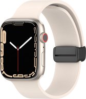 Siliconen bandje - geschikt voor Apple Watch Series 1/2/3/4/5/6/7/8/9/SE/SE 2 met case size 38 mm / 40 mm / 41 mm - beige