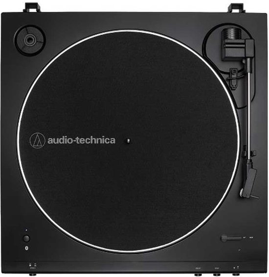 Zwarte platenspeler van Audio-Technica met ronde mat en toonarm.