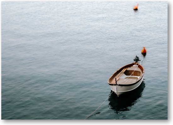 Silence à Riomaggiore - Solitude en mer - Bateau de pêche - Affiche photo 70x50