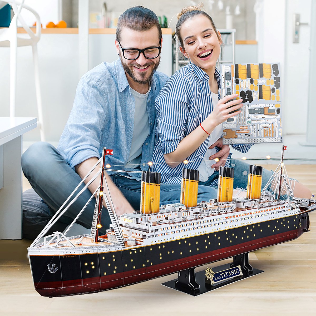 Cubic Fun - 3D Puzzel Titanic LED (2010328) — afbeelding 4