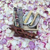 Smugdekit – 2 houten standaard + 2 Abaloneschelpen + Witte Salie Flower + Lavendel + 2 Palosanto