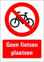 Geen fietsen plaatsen bord met tekst 210 x 297 mm