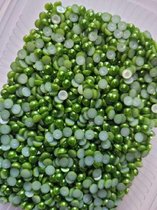 Parels - kralen met 1 platte zijde - 4 mm - 80 gram - Groen