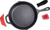 Cookware – 30 cm grote, robuuste gietijzeren pan/braadpan, ovenbestendig, koken buitenshuis, zwarte siliconen handgreep en rode siliconen schraper inbegrepen in de set (3,7 kg)