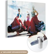 MuchoWow® Glasschilderij 160x120 cm - Schilderij acrylglas - Drie vrouwen die de flamenco dansen - Foto op glas - Schilderijen