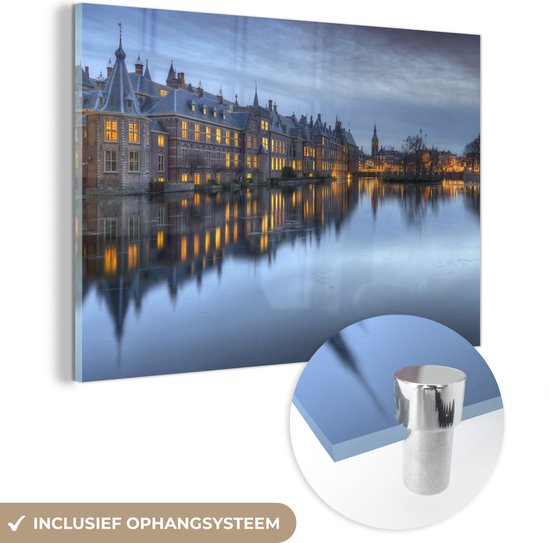 MuchoWow® Glasschilderij 60x40 cm - Schilderij acrylglas - Den Haag - Water - Parlement - Foto op glas - Schilderijen