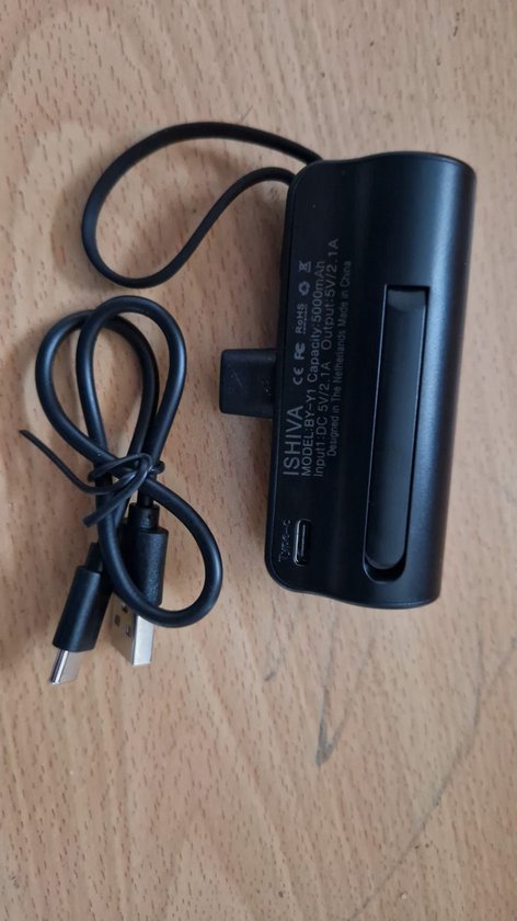 ISHIVA Mini Powerbank 5000 mAh - Chargeur rapide Samsung - Écran LED- USB-C & Lightning - adapté pour iPhone 15 - Taille compacte - Zwart