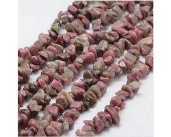 Natuurstenen kralen, Rhodoniet, mini chip-kralen 4x5-5x8mm. Per snoer van ca. 50cm !!