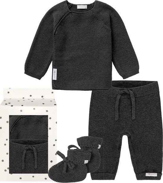 Noppies - Geschenkverpakking met kledingset - Grey - 3delig - Broek Grover - trui Pino - Slofjes Nelson - Maat 44
