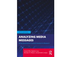 Omslag van Analyzing Media Messages