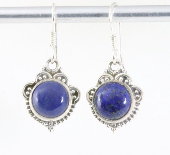 Fijne bewerkte zilveren oorbellen met lapis lazuli