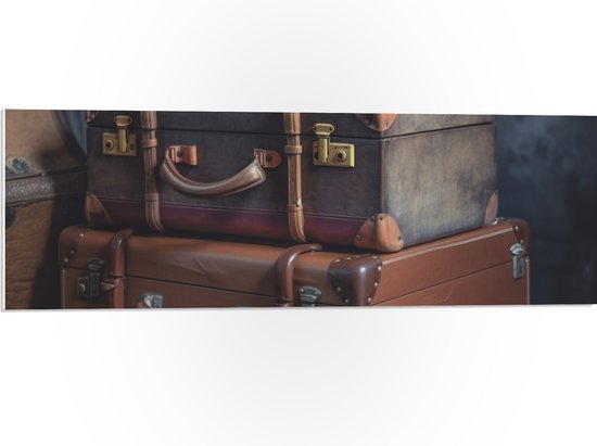 PVC Schuimplaat- Koffers - Vakantie - Oud - Spullen - Reizen - 90x30 cm Foto op PVC Schuimplaat