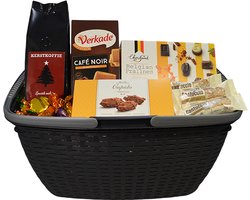 Koffiezz kerstpakket mand met kerstkoffie chocolade koekjes en snoepjes