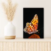 Canvas Schilderij Vlinder - Bloemen - Insect - Portret - Zwart - Oranje - 20x30 cm - Wanddecoratie