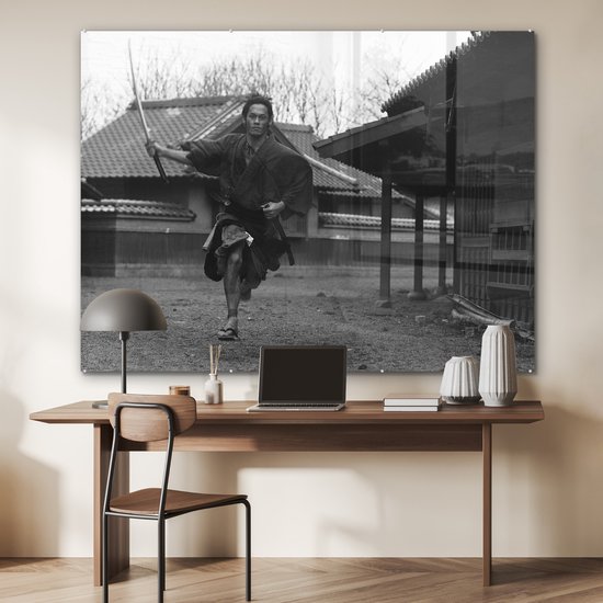 MuchoWow® Peinture sur verre 160x120 cm - Peinture sur verre acrylique - Photo Zwart et blanc d'un samouraï en cours d'exécution - Photo sur verre - Peintures