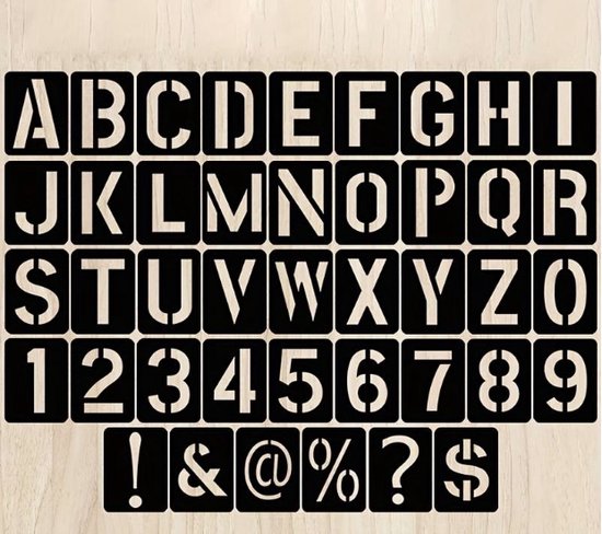 42 stuks kunststof Sjablonen - 8cm - letters - cijfers - leestekens - spandoek maken - herbruikbaar